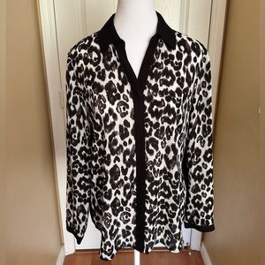 Chico’s size 0 (S) black and white animal print
